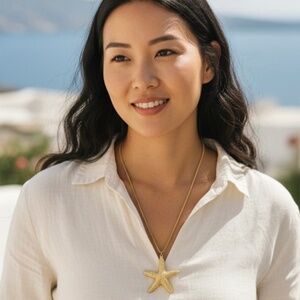 Goldtone Starfish Pendant Statement Necklace on a woven mesh POPCORN chain